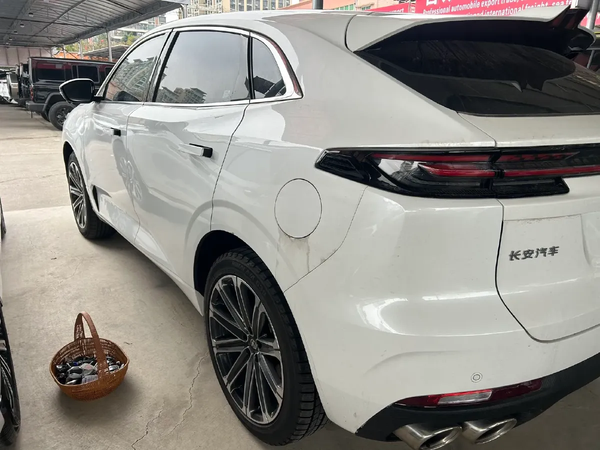 2024 ChangAn UNI-K 2.0T 233HP L4 8AT,autocango,china used car exporter,china ev exporter,chinese used car exporter,chinese used ev exporter