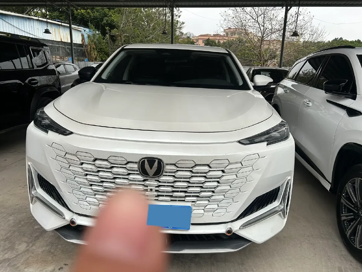 2024 ChangAn UNI-K 2.0T 233HP L4 8AT,autocango,china used car exporter,china ev exporter,chinese used car exporter,chinese used ev exporter