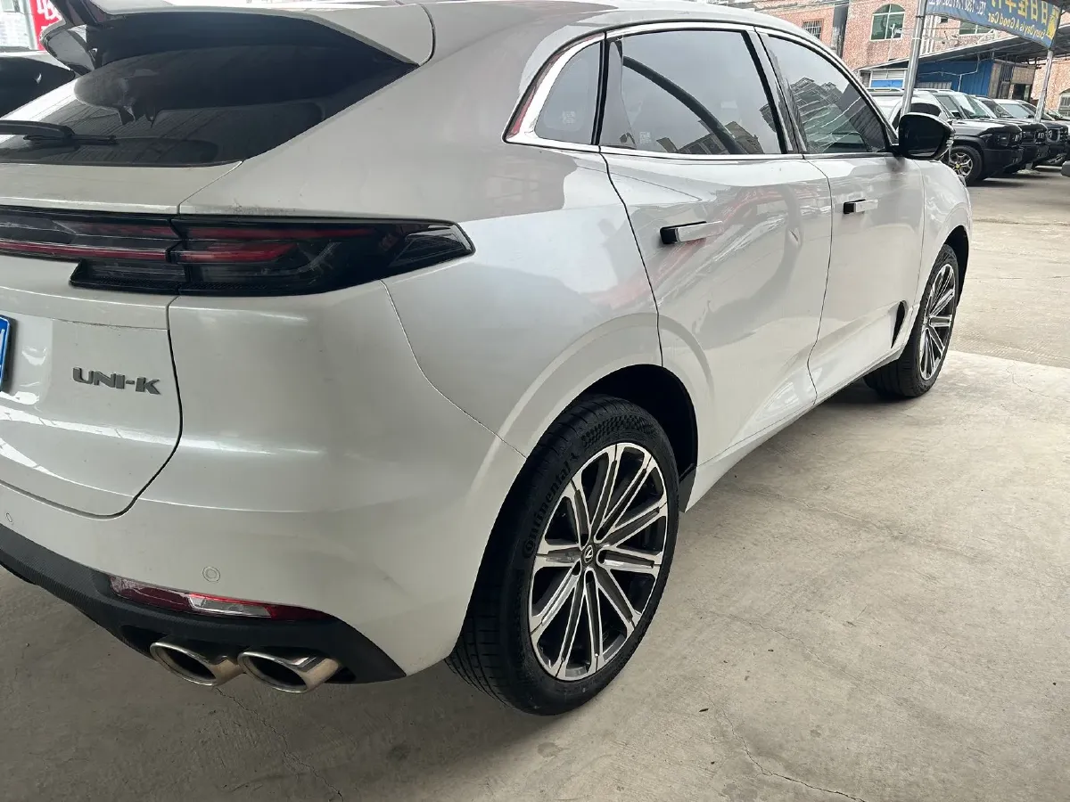2024 ChangAn UNI-K 2.0T 233HP L4 8AT,autocango,china used car exporter,china ev exporter,chinese used car exporter,chinese used ev exporter