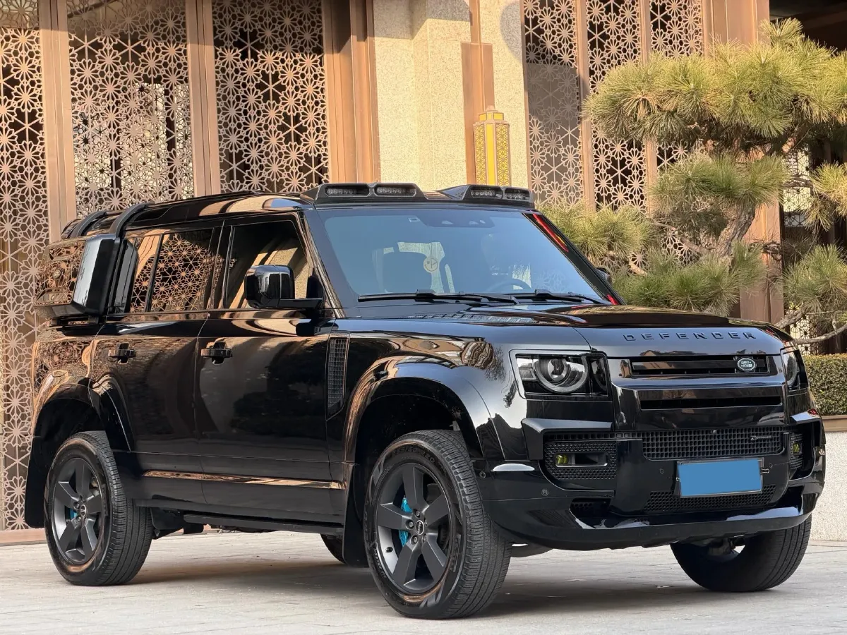 2023 Land Rover Defender 3.0T 400HP L6 8AT,autocango,china used car exporter,china ev exporter,chinese used car exporter,chinese used ev exporter