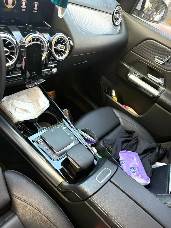 2020 Mercedes-Benz GLA Class 1.3T 163HP L4 7DCT,autocango,china used car exporter,china ev exporter,chinese used car exporter,chinese used ev exporter