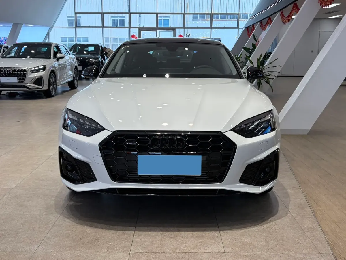 2024 Audi A5 2.0T 204HP L4 7DCT,autocango,china used car exporter,china ev exporter,chinese used car exporter,chinese used ev exporter