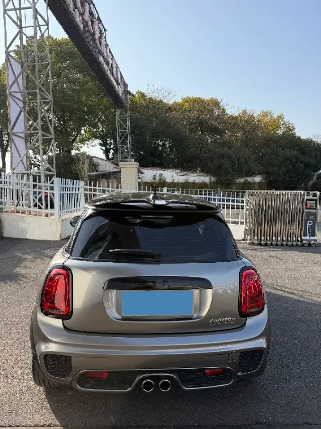 2021 MINI MINI 2.0T 192HP L4 7DCT,autocango,china used car exporter,china ev exporter,chinese used car exporter,chinese used ev exporter