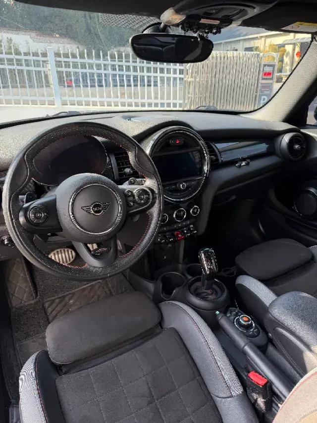 2021 MINI MINI 2.0T 192HP L4 7DCT,autocango,china used car exporter,china ev exporter,chinese used car exporter,chinese used ev exporter