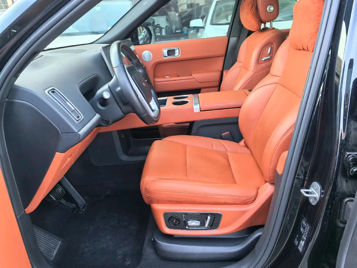 2023 Li L8 Range Extended 154HP REEV 40.9KWH,autocango,china used car exporter,china ev exporter,chinese used car exporter,chinese used ev exporter