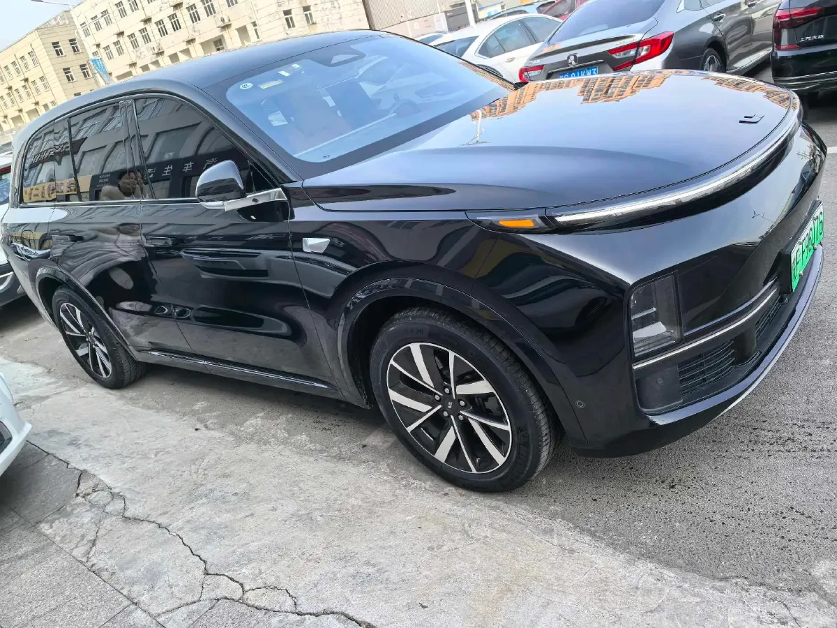 2023 Li L8 Range Extended 154HP REEV 40.9KWH,autocango,china used car exporter,china ev exporter,chinese used car exporter,chinese used ev exporter