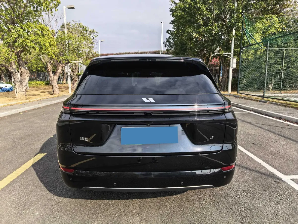 2024 Li L8 Range Extended 154HP REEV 42.8KWH,autocango,china used car exporter,china ev exporter,chinese used car exporter,chinese used ev exporter