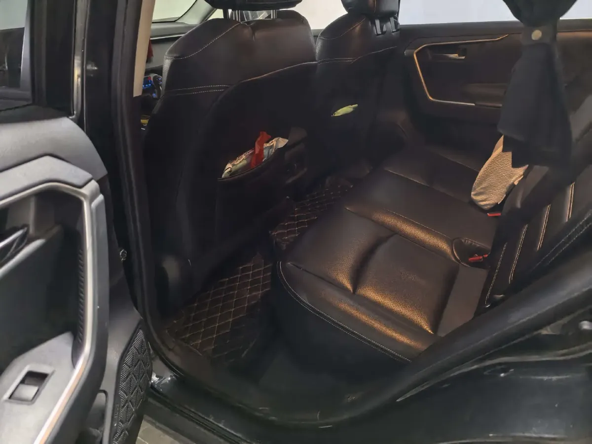 2020 Toyota RAV4 2.0L 171HP L4 CVT,autocango,china used car exporter,china ev exporter,chinese used car exporter,chinese used ev exporter