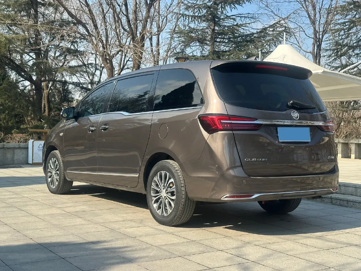 2021 Buick GL8 2.0T 237HP L4 9AT,autocango,china used car exporter,china ev exporter,chinese used car exporter,chinese used ev exporter