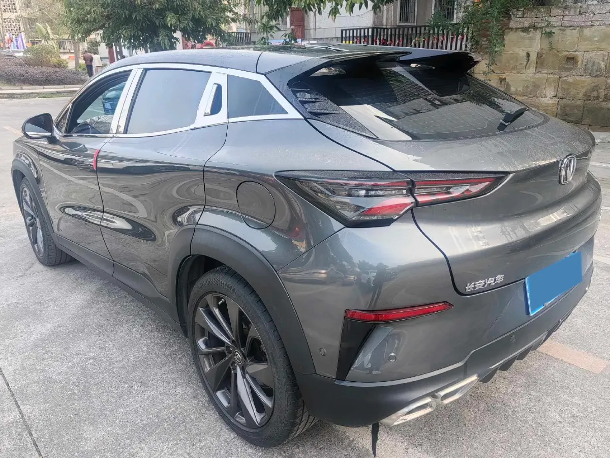 2020 ChangAn UNI-T 1.5T 180HP L4 7DCT,autocango,china used car exporter,china ev exporter,chinese used car exporter,chinese used ev exporter