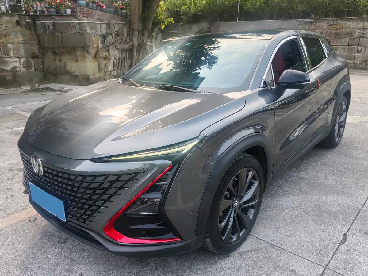 2020 ChangAn UNI-T 1.5T 180HP L4 7DCT,autocango,china used car exporter,china ev exporter,chinese used car exporter,chinese used ev exporter