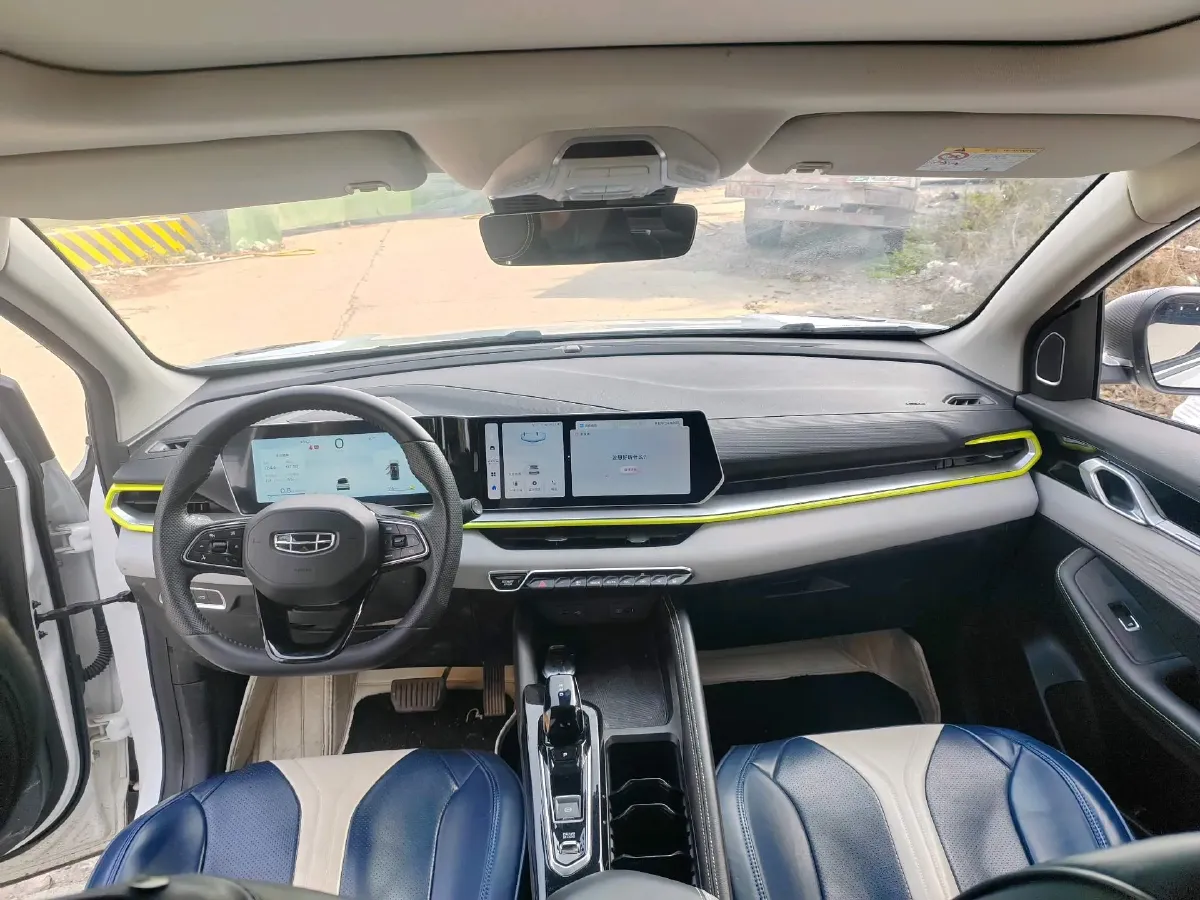 2022 Geely Coolray 1.5T 181HP L4 7DCT,autocango,china used car exporter,china ev exporter,chinese used car exporter,chinese used ev exporter