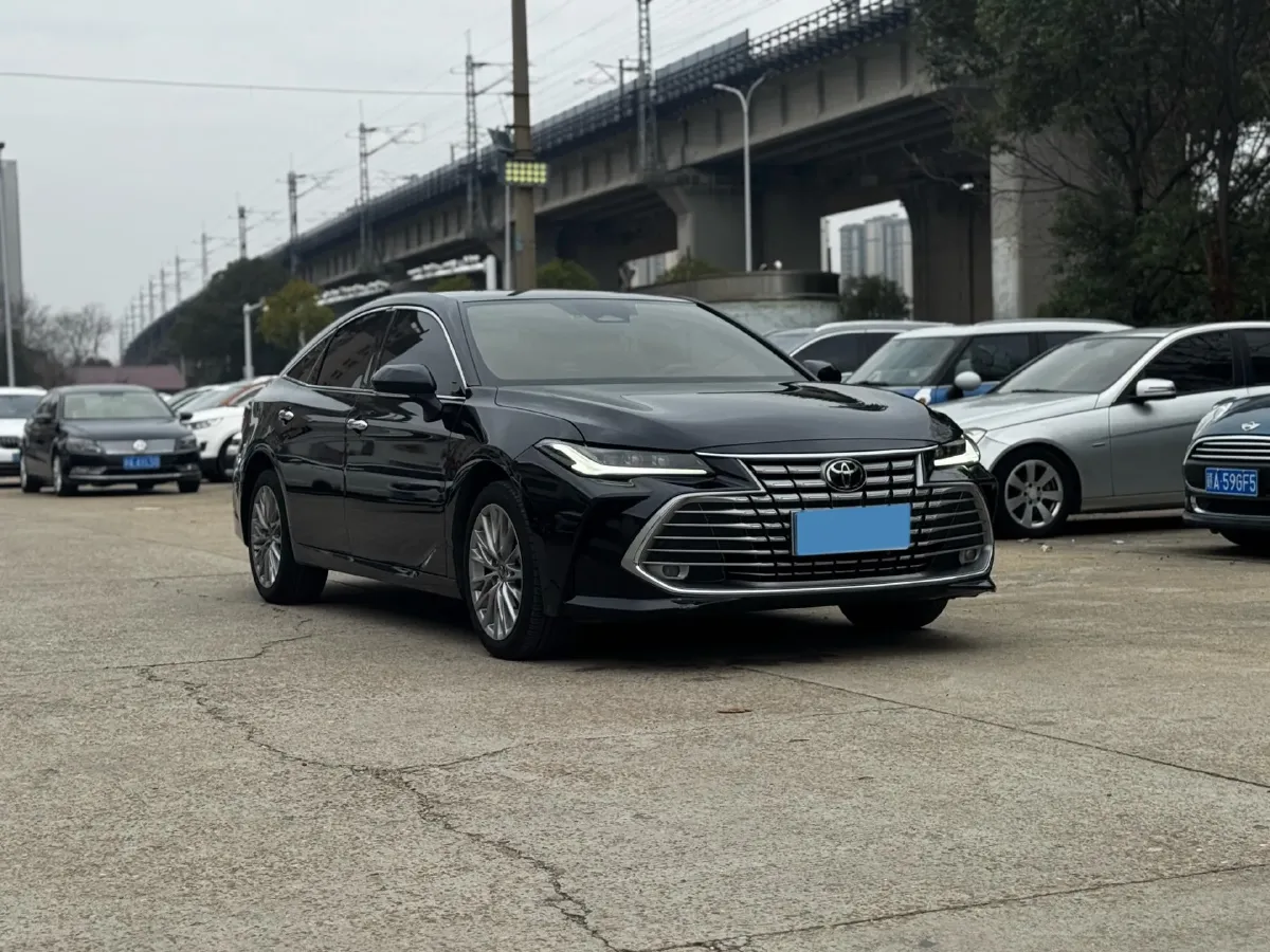 2024 Toyota Avalon 2.0L 173HP L4 CVT,autocango,china used car exporter,china ev exporter,chinese used car exporter,chinese used ev exporter