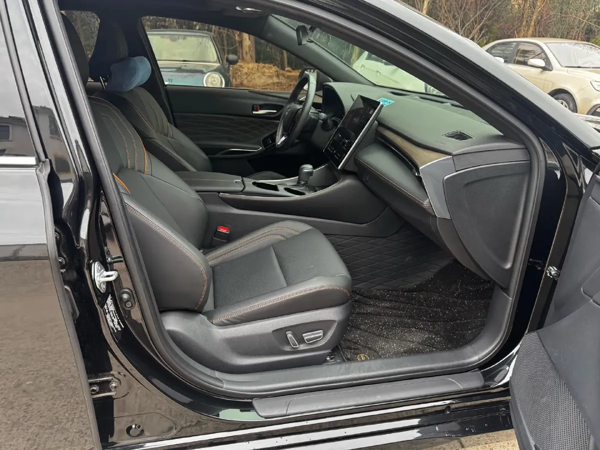 2024 Toyota Avalon 2.0L 173HP L4 CVT,autocango,china used car exporter,china ev exporter,chinese used car exporter,chinese used ev exporter