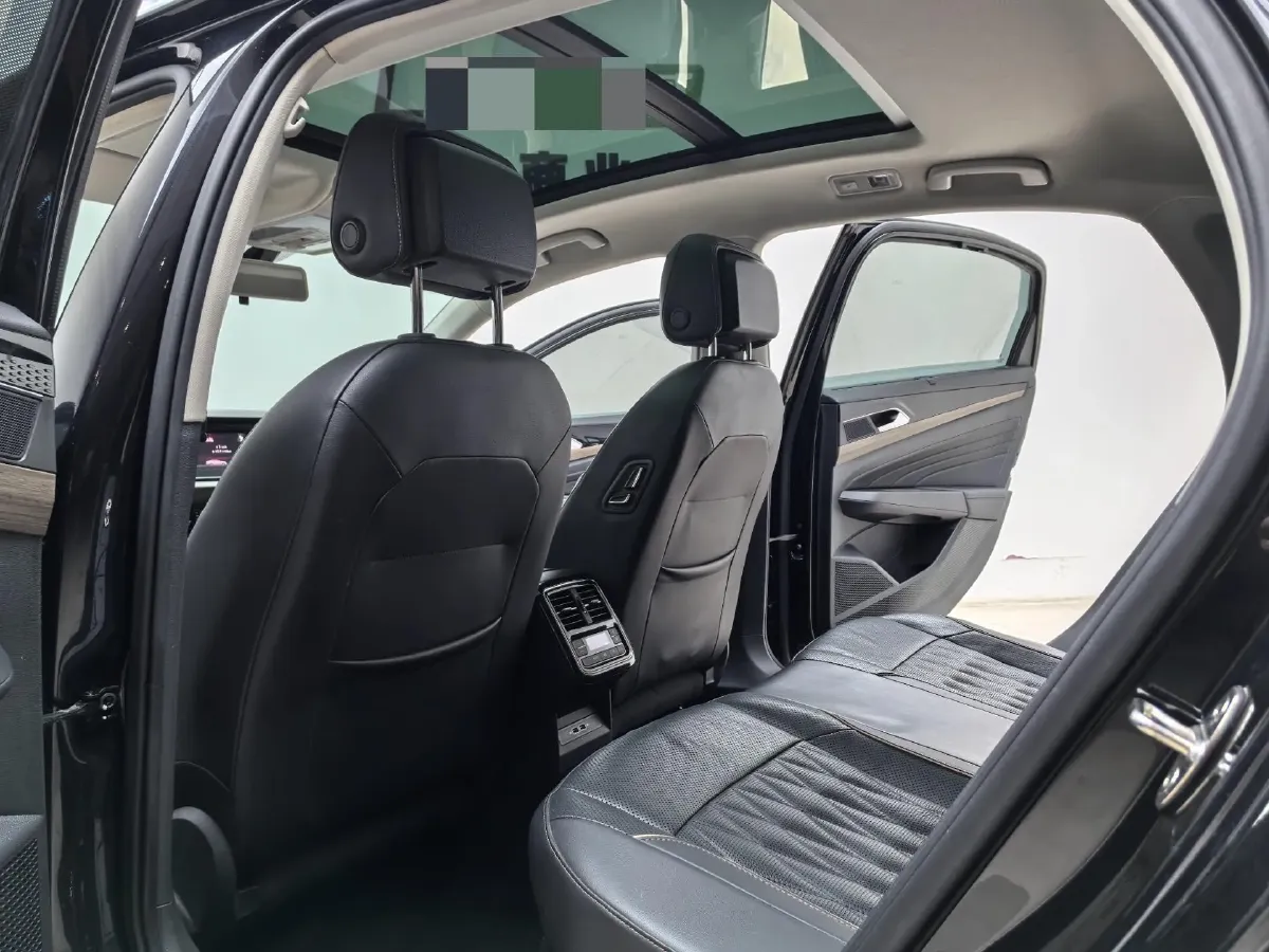 2019 Volvo V40 1.5T 152HP L4 6AT,autocango,china used car exporter,china ev exporter,chinese used car exporter,chinese used ev exporter