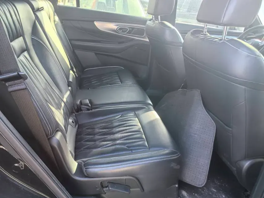 2022 GAC Trumpchi GS8 2.0T 252HP L4 8AT,autocango,china used car exporter,china ev exporter,chinese used car exporter,chinese used ev exporter