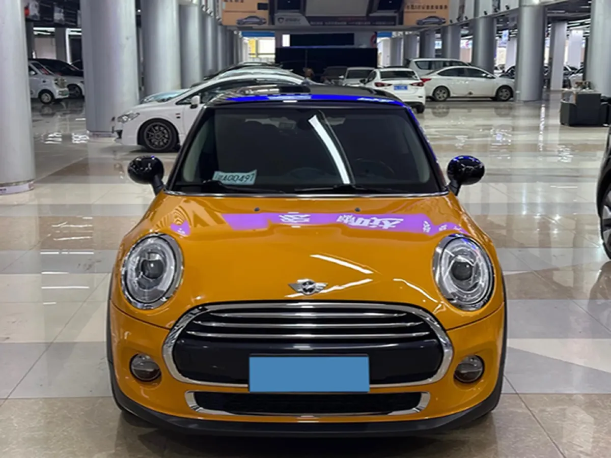 2016 MINI MINI 1.5T 136HP L3 6AT,autocango,china used car exporter,china ev exporter,chinese used car exporter,chinese used ev exporter