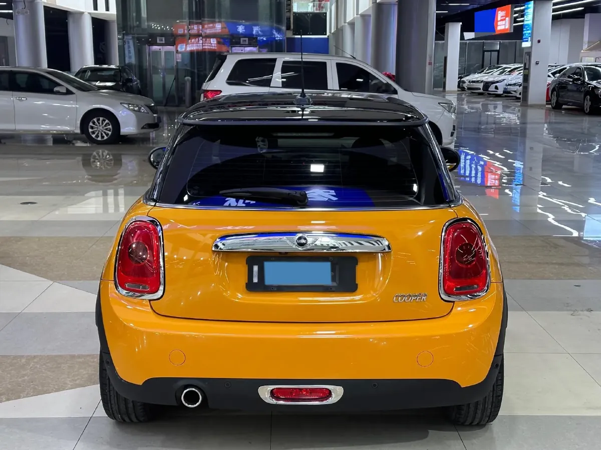 2016 MINI MINI 1.5T 136HP L3 6AT,autocango,china used car exporter,china ev exporter,chinese used car exporter,chinese used ev exporter