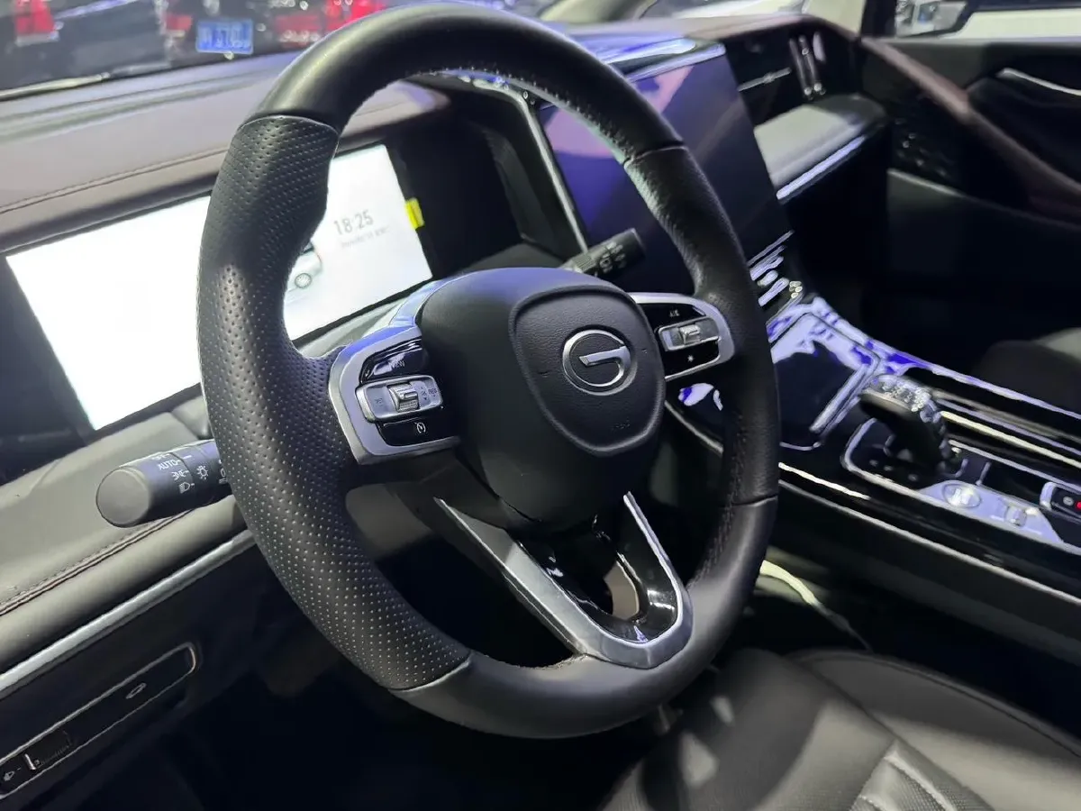 2024 GAC Trumpchi M8 2.0T 252HP L4 8AT,autocango,china used car exporter,china ev exporter,chinese used car exporter,chinese used ev exporter