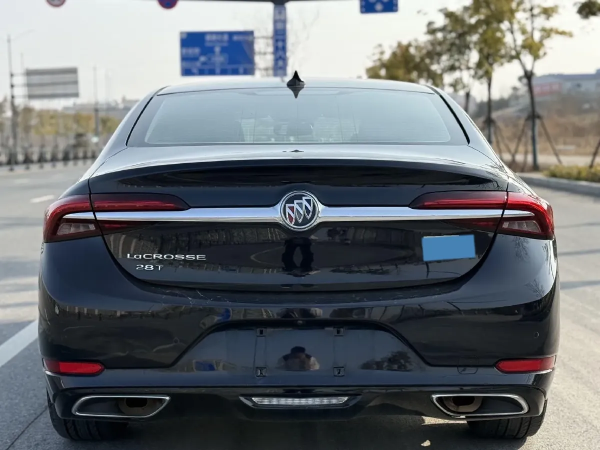 2019 Buick Larcosse 2.0T 241HP L4 9AT,autocango,china used car exporter,china ev exporter,chinese used car exporter,chinese used ev exporter