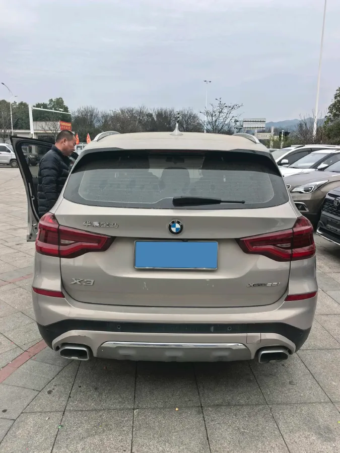 2021 BMW X3 2.0T 224HP L4 8AT,autocango,china used car exporter,china ev exporter,chinese used car exporter,chinese used ev exporter