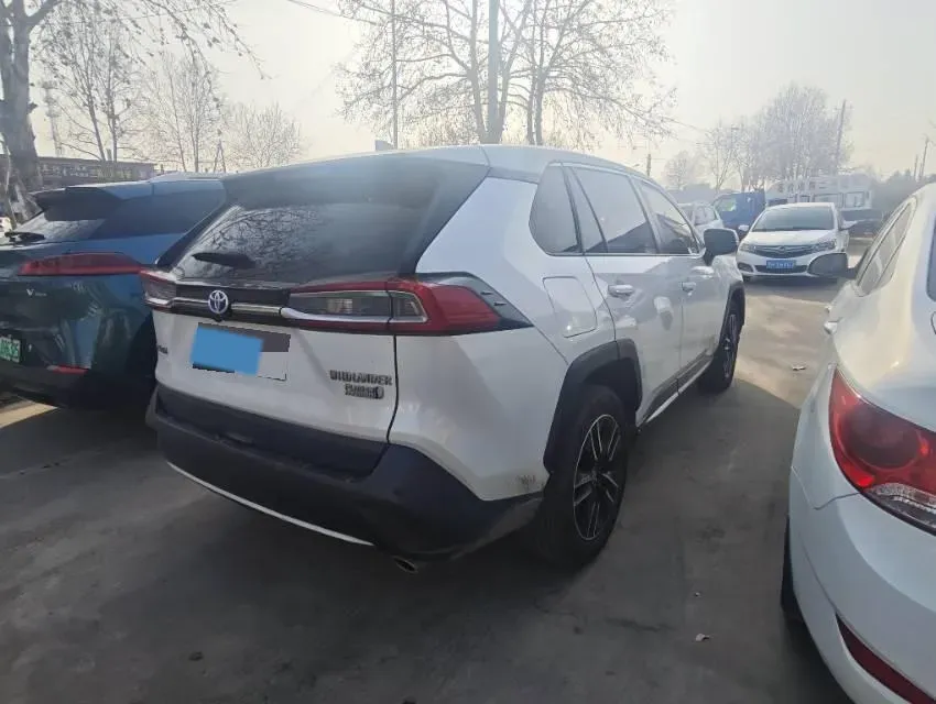 2021 Toyota Wildlander 2.5L 180HP L4 E-CVT PHEV 15.984KWH,autocango,china used car exporter,china ev exporter,chinese used car exporter,chinese used ev exporter