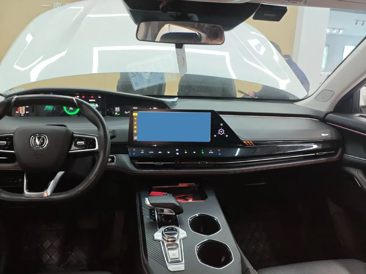 2021 ChangAn UNI-K 2.0T 233HP L4 8AT,autocango,china used car exporter,china ev exporter,chinese used car exporter,chinese used ev exporter