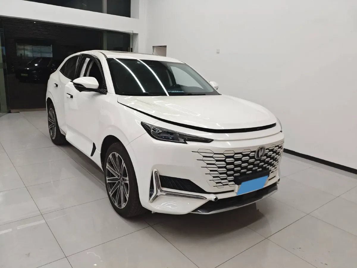 2021 ChangAn UNI-K 2.0T 233HP L4 8AT,autocango,china used car exporter,china ev exporter,chinese used car exporter,chinese used ev exporter