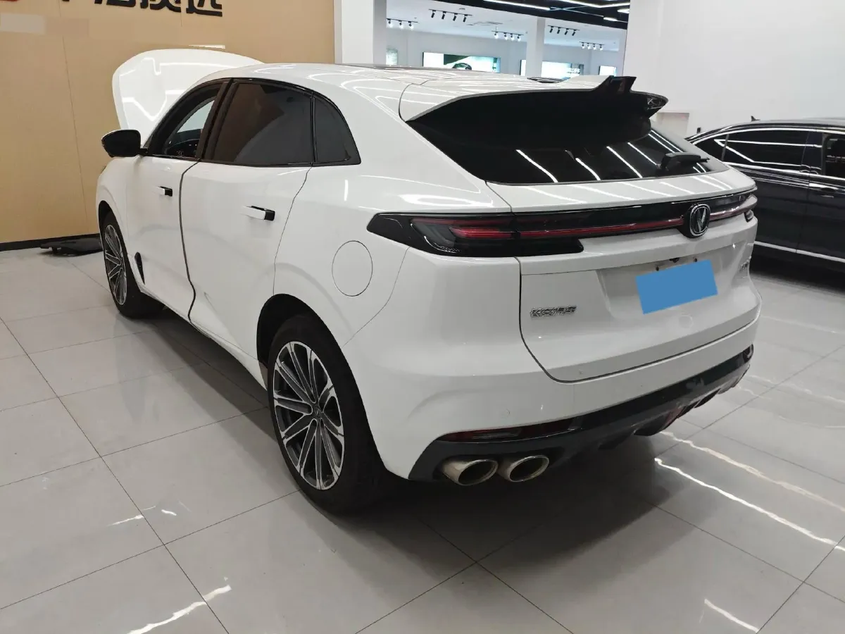 2021 ChangAn UNI-K 2.0T 233HP L4 8AT,autocango,china used car exporter,china ev exporter,chinese used car exporter,chinese used ev exporter