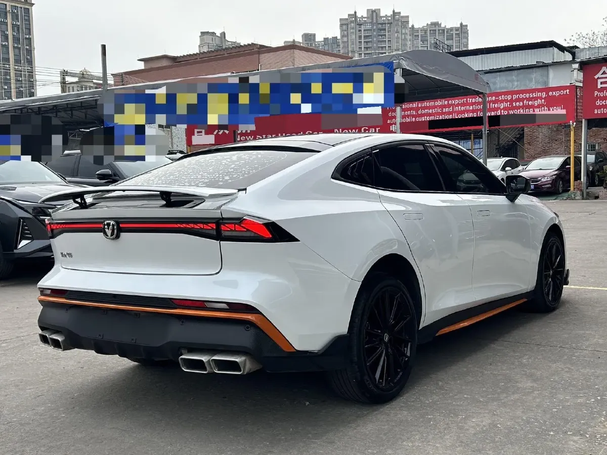 2024 ChangAn UNI-V 1.5T 188HP L4 7DCT,autocango,china used car exporter,china ev exporter,chinese used car exporter,chinese used ev exporter