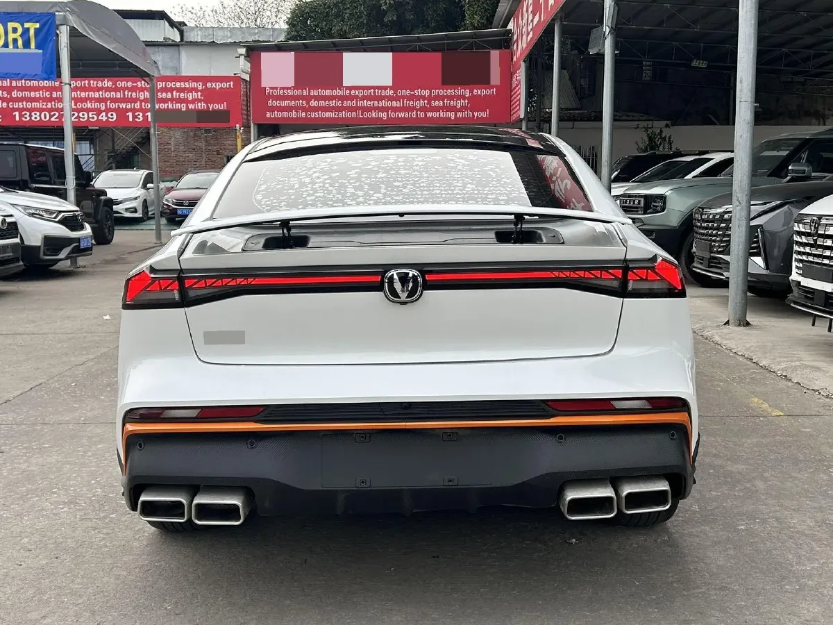 2024 ChangAn UNI-V 1.5T 188HP L4 7DCT,autocango,china used car exporter,china ev exporter,chinese used car exporter,chinese used ev exporter