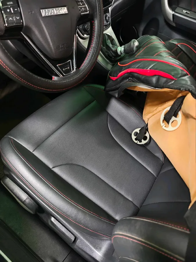 2019 Haval M6 1.5T 150HP L4 6MT,autocango,china used car exporter,china ev exporter,chinese used car exporter,chinese used ev exporter