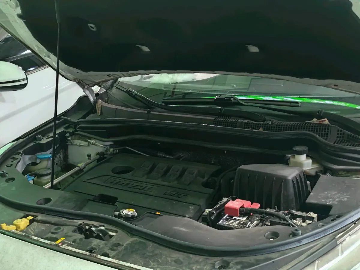 2019 Haval M6 1.5T 150HP L4 6MT,autocango,china used car exporter,china ev exporter,chinese used car exporter,chinese used ev exporter