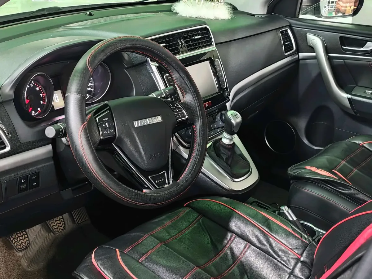 2019 Haval M6 1.5T 150HP L4 6MT,autocango,china used car exporter,china ev exporter,chinese used car exporter,chinese used ev exporter