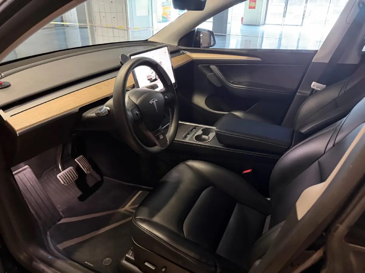2022 Tesla Model Y BEV 60KWH,autocango,china used car exporter,china ev exporter,chinese used car exporter,chinese used ev exporter