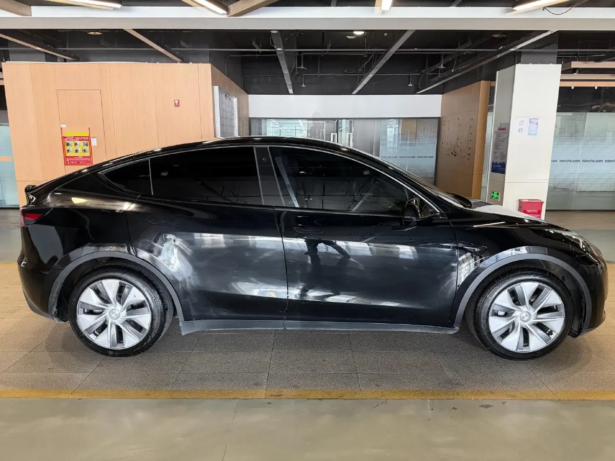 2022 Tesla Model Y BEV 60KWH,autocango,china used car exporter,china ev exporter,chinese used car exporter,chinese used ev exporter