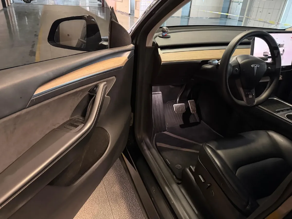 2022 Tesla Model Y BEV 60KWH,autocango,china used car exporter,china ev exporter,chinese used car exporter,chinese used ev exporter