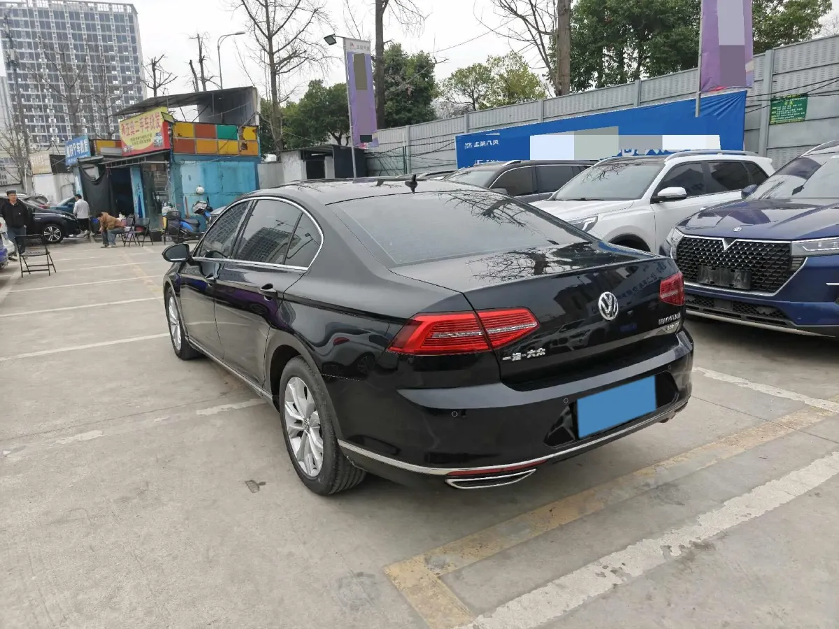 2019 Volkswagen Magotan 2.0T 186HP L4 7DCT,autocango,china used car exporter,china ev exporter,chinese used car exporter,chinese used ev exporter