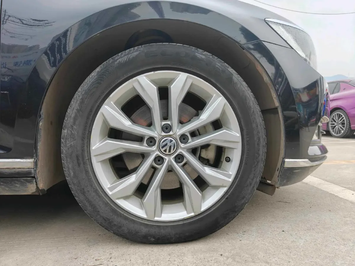 2019 Volkswagen Magotan 2.0T 186HP L4 7DCT,autocango,china used car exporter,china ev exporter,chinese used car exporter,chinese used ev exporter