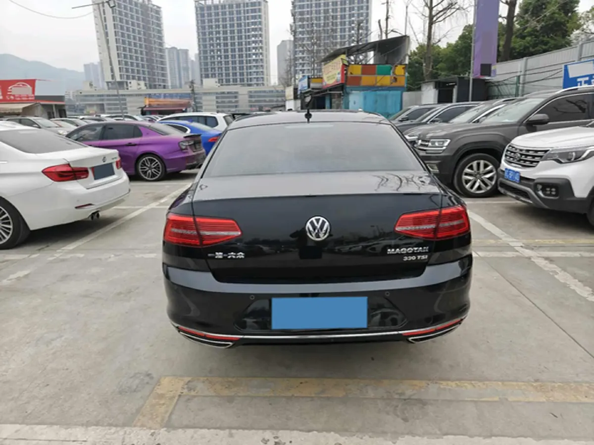 2019 Volkswagen Magotan 2.0T 186HP L4 7DCT,autocango,china used car exporter,china ev exporter,chinese used car exporter,chinese used ev exporter