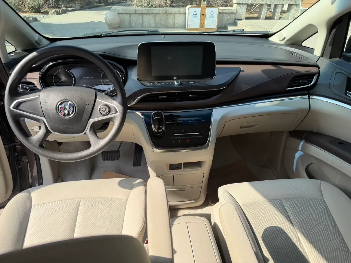 2023 Buick GL8 2.0T 237HP L4 9AT,autocango,china used car exporter,china ev exporter,chinese used car exporter,chinese used ev exporter