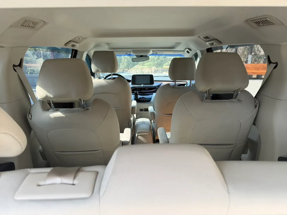 2023 Buick GL8 2.0T 237HP L4 9AT,autocango,china used car exporter,china ev exporter,chinese used car exporter,chinese used ev exporter