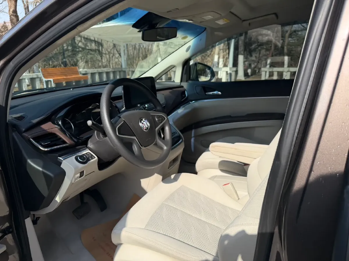 2023 Buick GL8 2.0T 237HP L4 9AT,autocango,china used car exporter,china ev exporter,chinese used car exporter,chinese used ev exporter