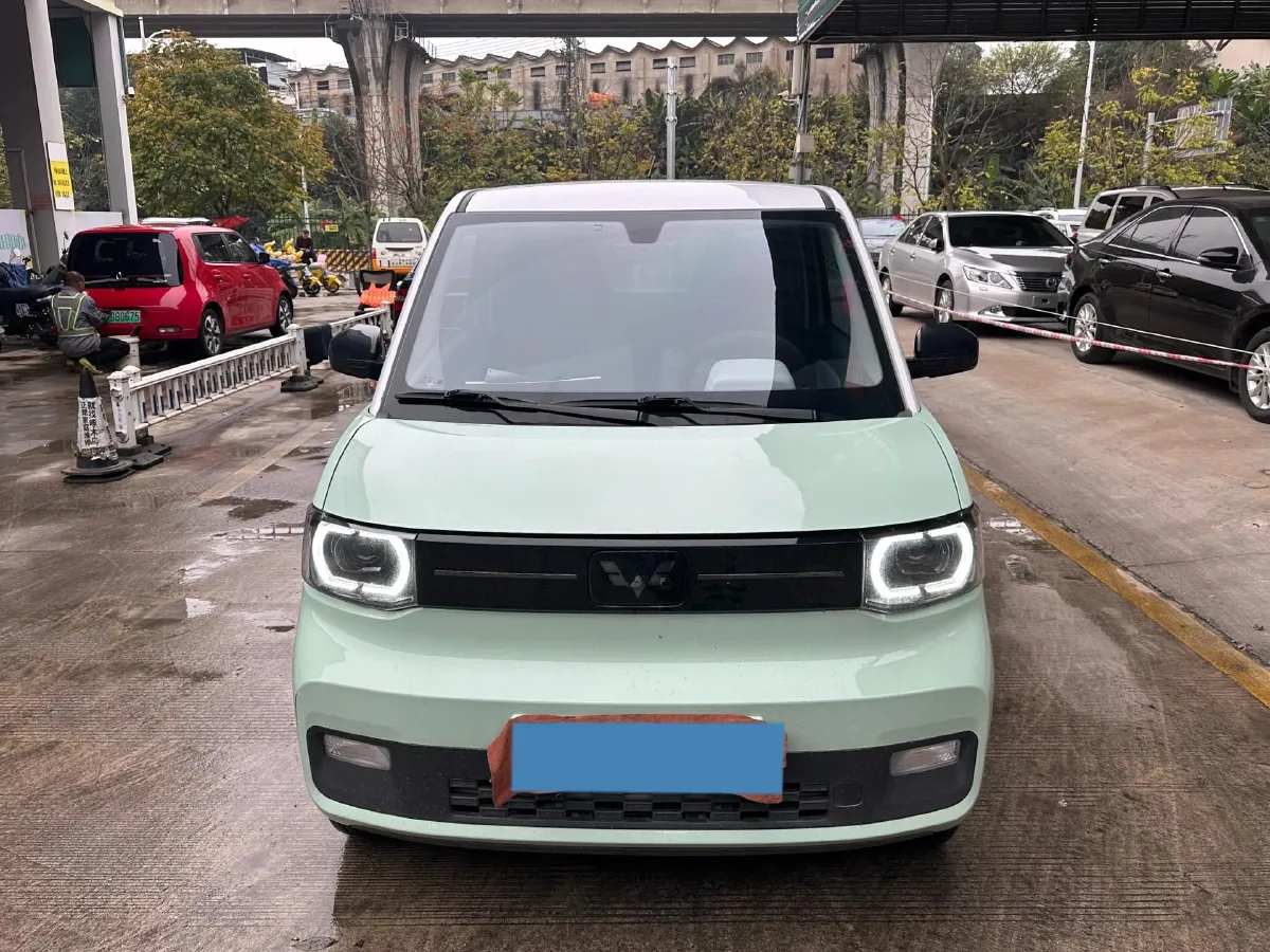 2021 WuLing HongGuang MINI EV BEV 13.9KWH,autocango,china used car exporter,china ev exporter,chinese used car exporter,chinese used ev exporter