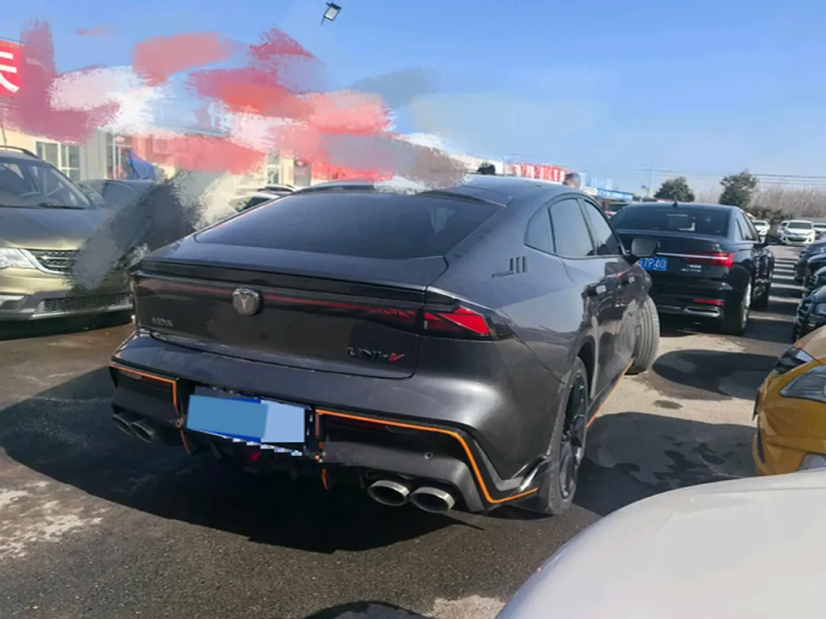 2023 ChangAn UNI-V 1.5T 188HP L4 7DCT,autocango,china used car exporter,china ev exporter,chinese used car exporter,chinese used ev exporter