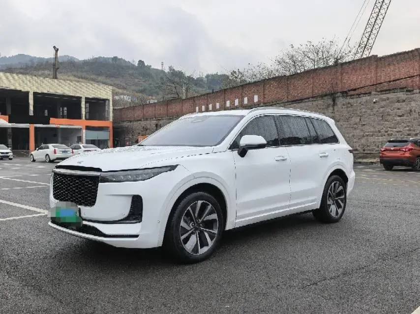 2021 Li ONE Range Extended 131HP REEV 40.5KWH,autocango,china used car exporter,china ev exporter,chinese used car exporter,chinese used ev exporter
