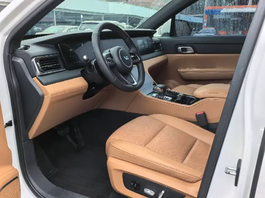 2021 Li ONE Range Extended 131HP REEV 40.5KWH,autocango,china used car exporter,china ev exporter,chinese used car exporter,chinese used ev exporter