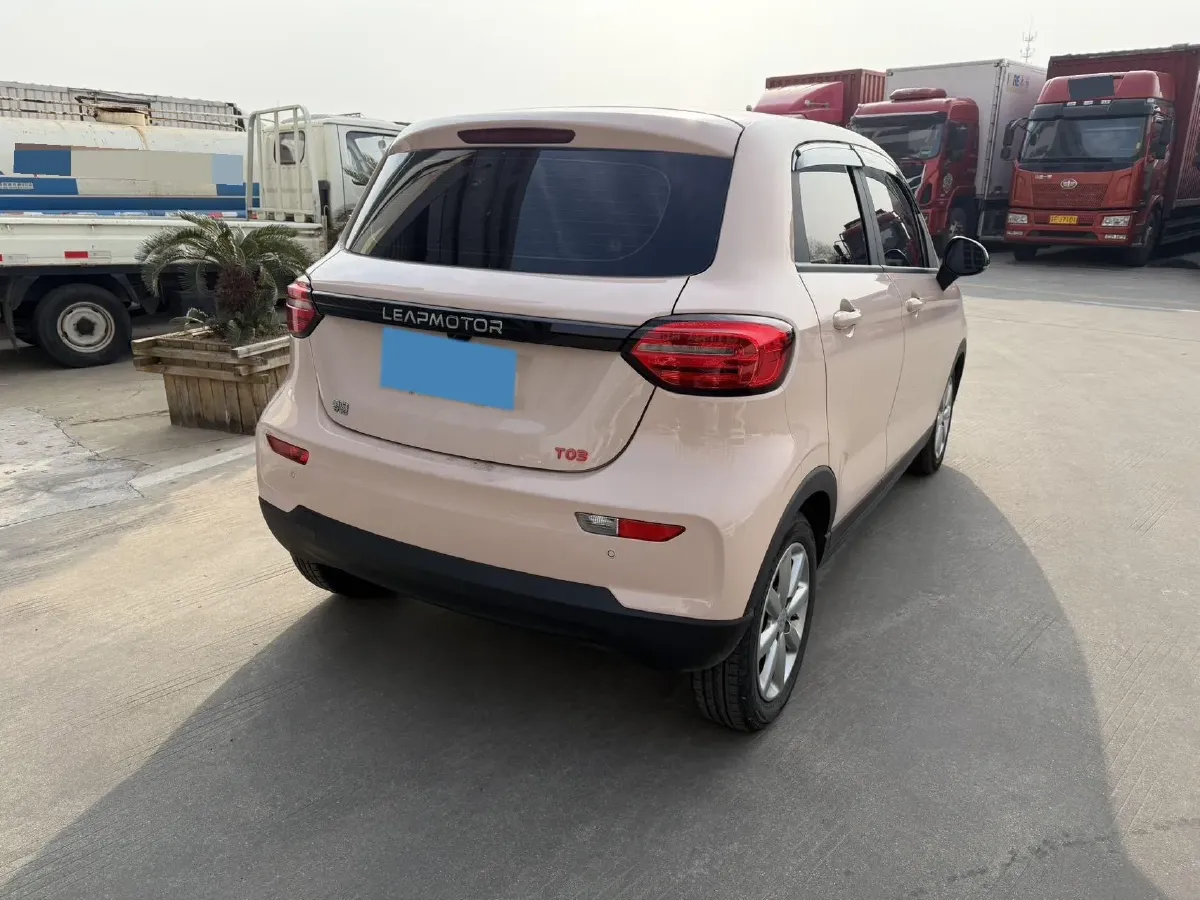 2022 Leapmotor T03 BEV 41KWH,autocango,china used car exporter,china ev exporter,chinese used car exporter,chinese used ev exporter