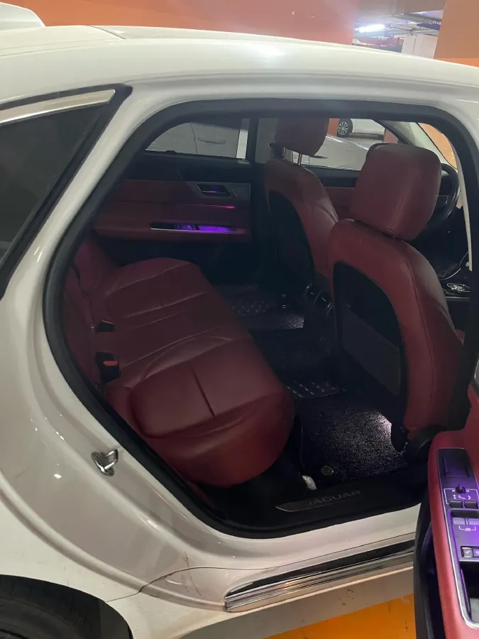 2020 Jaguar XFL 2.0T 200HP L4 8AT,autocango,china used car exporter,china ev exporter,chinese used car exporter,chinese used ev exporter