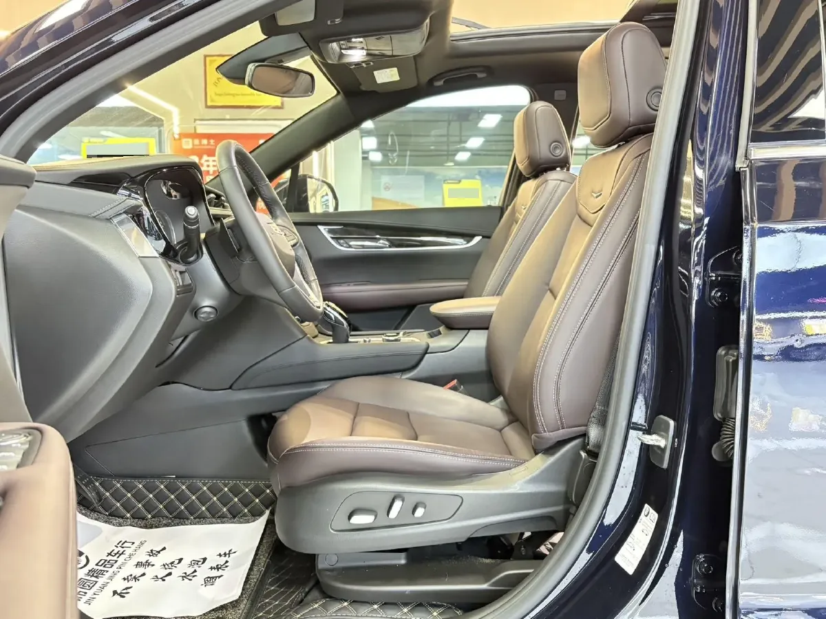2021 Cadillac XT6 2.0T 237HP L4 9AT,autocango,china used car exporter,china ev exporter,chinese used car exporter,chinese used ev exporter